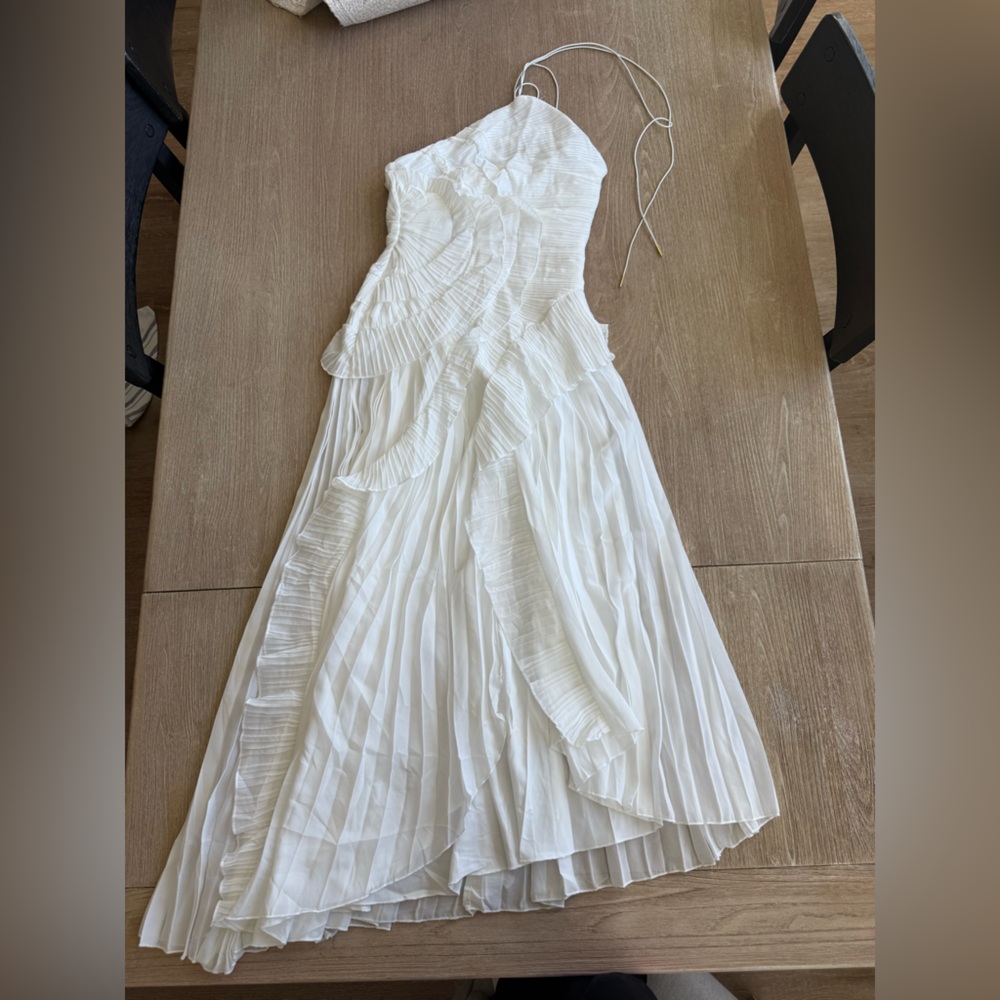 White ruffle Halter Dress - Picture 2 of 4